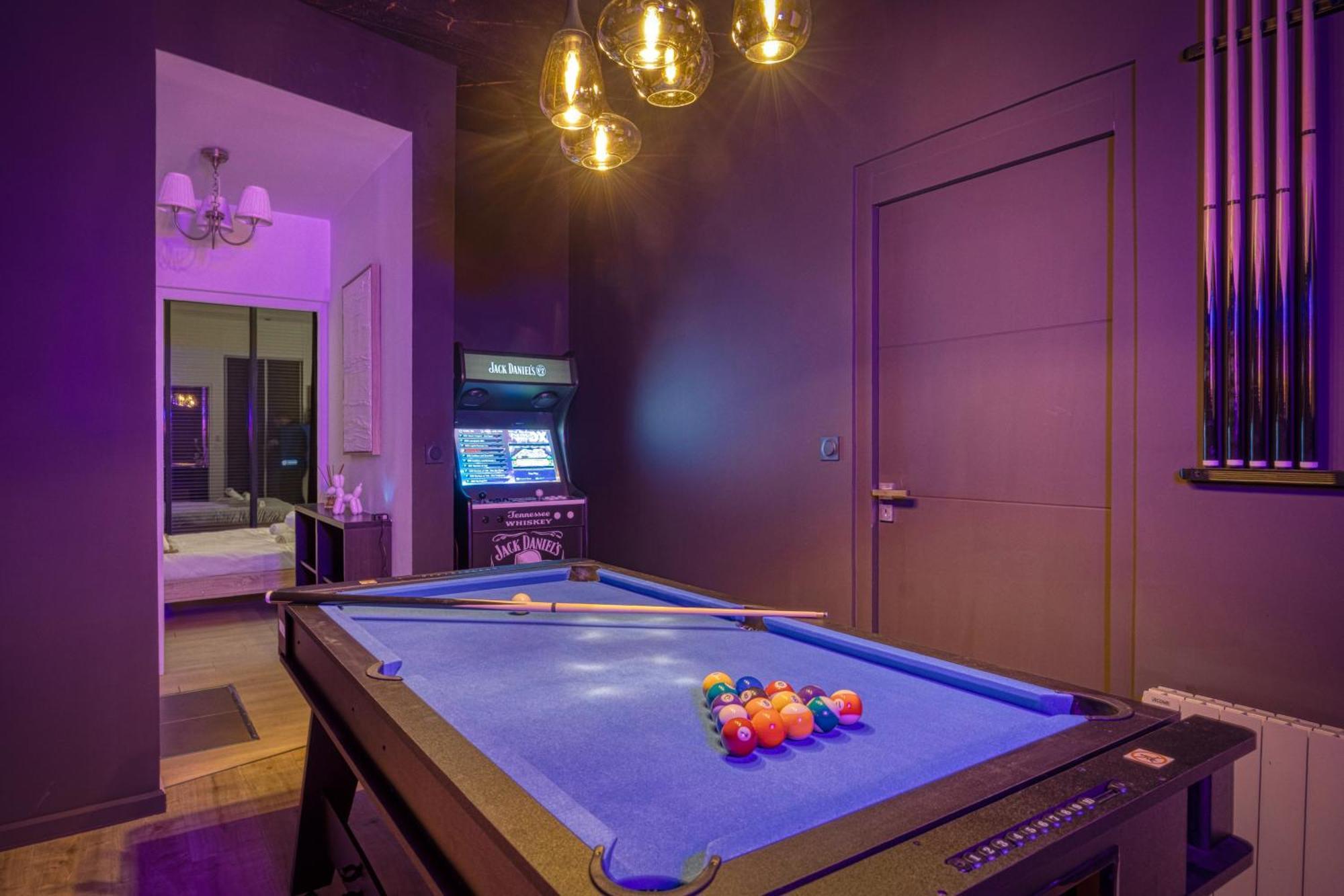 La Villa - Piscine / Karaoke / Jeux Fontaine  المظهر الخارجي الصورة